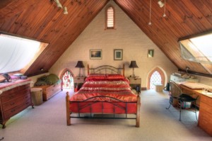 Stylish king size bedroom