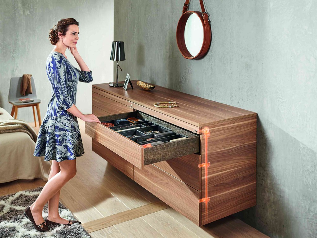 Blum_cab0006_3